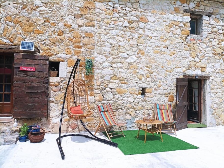 Maison De Caractere En Pierre Trigance Exterior foto